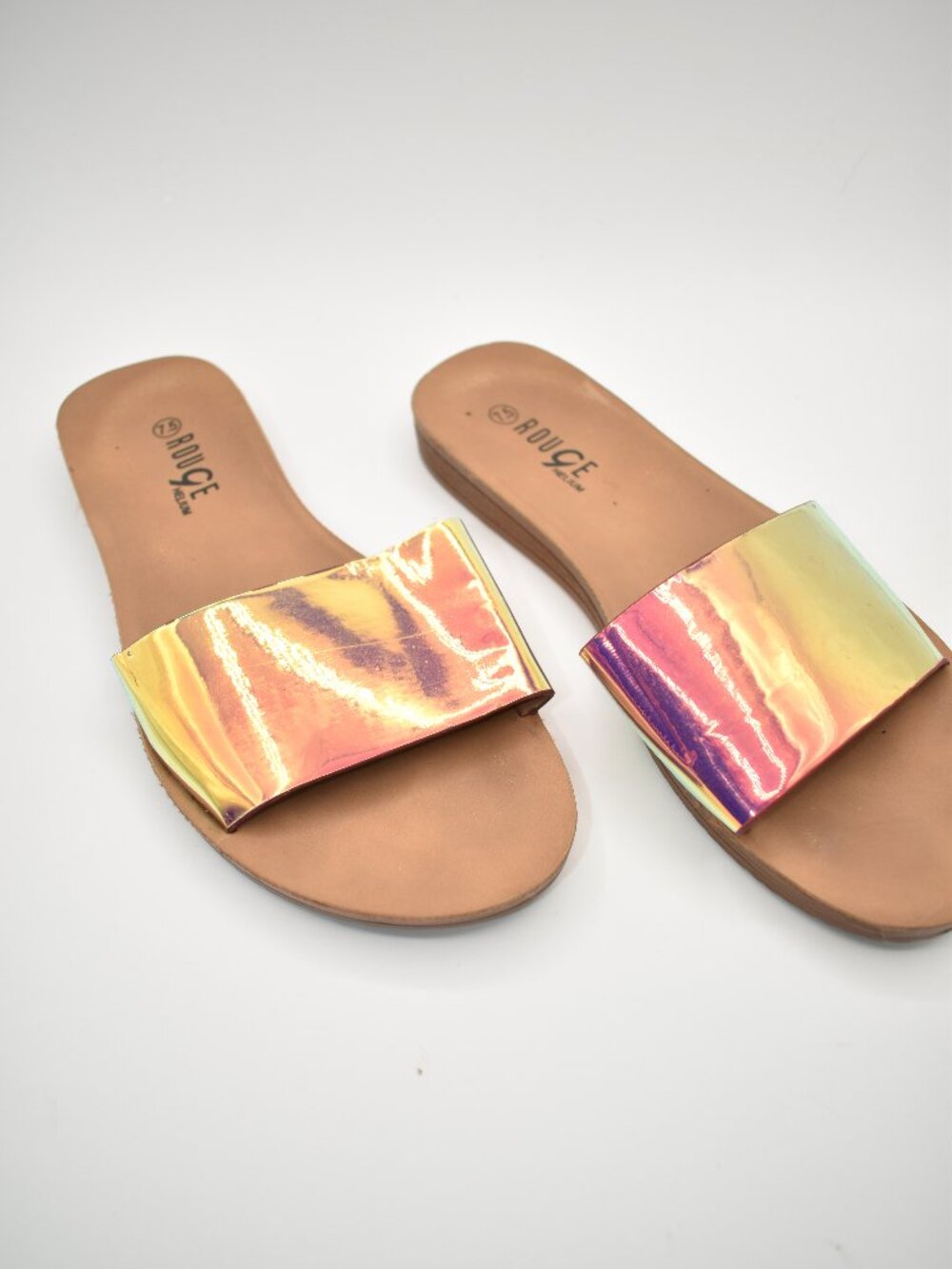 New Women’s 7.5 Iridescent Holographic Slide Sandals Without Box ROUGE Helium
